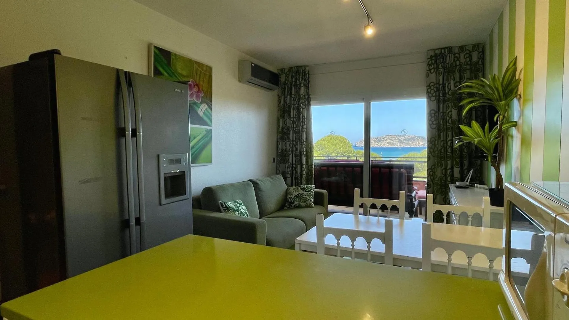 アパート Salles Beach 44 - Apartamento Duplex レスタルティット